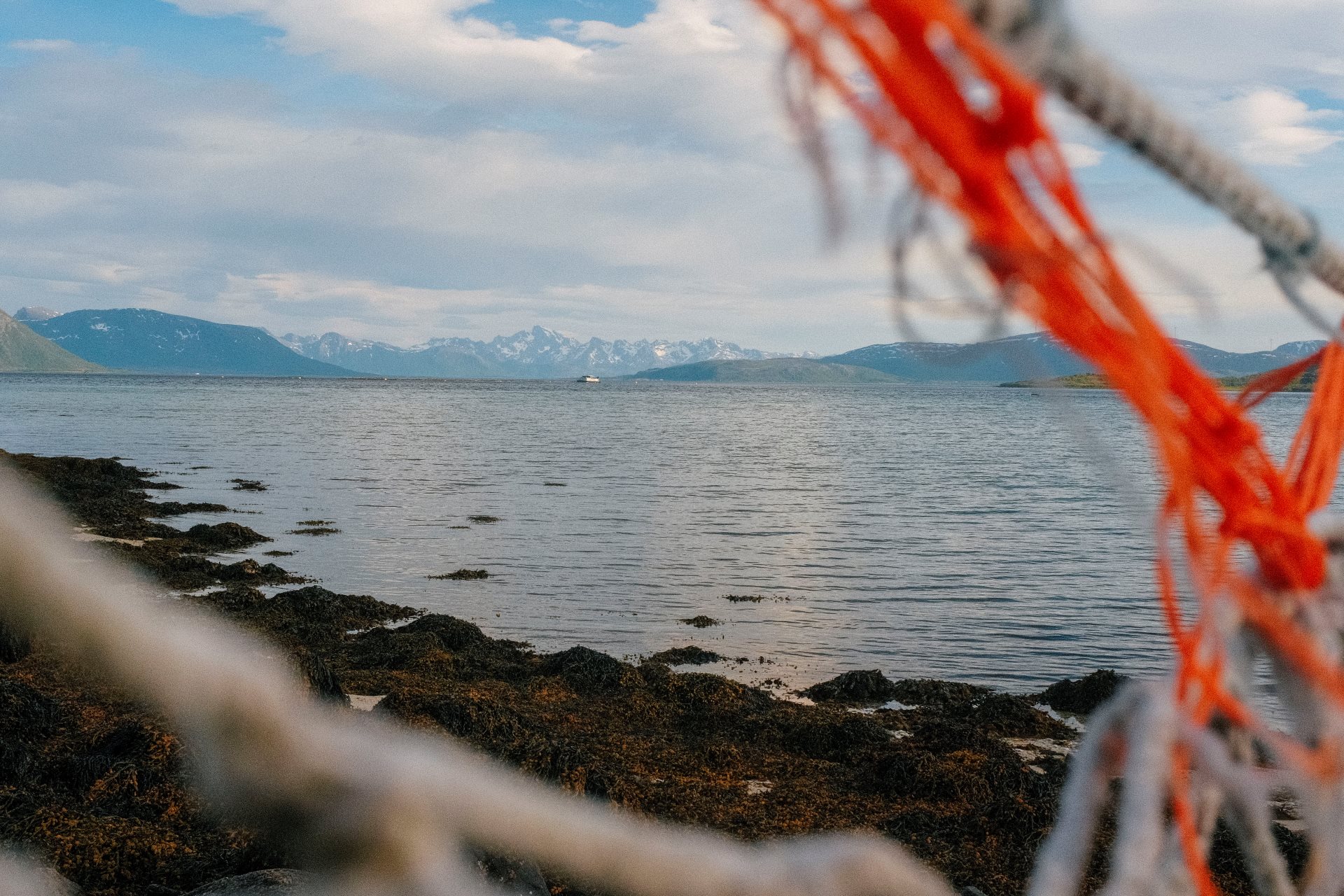 A landscape photo of the beach in the north region of Sortland.